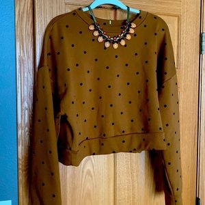 NWT Large Tall Cropped Gap Sweatshirt